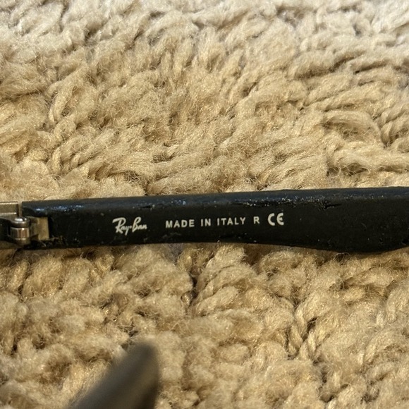 Ray-Ban RB3445 004 Frames Only Black 61mm Made in‎ Italy Sunglasses Damaged Arms - Picture 5 of 11